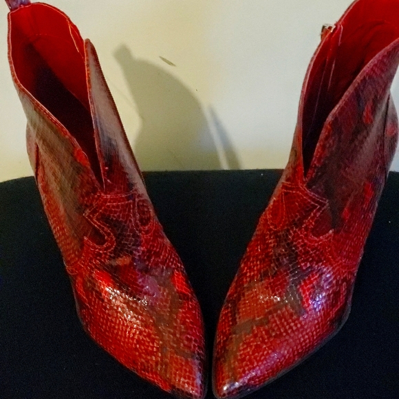 Boots - Picture 1 of 3